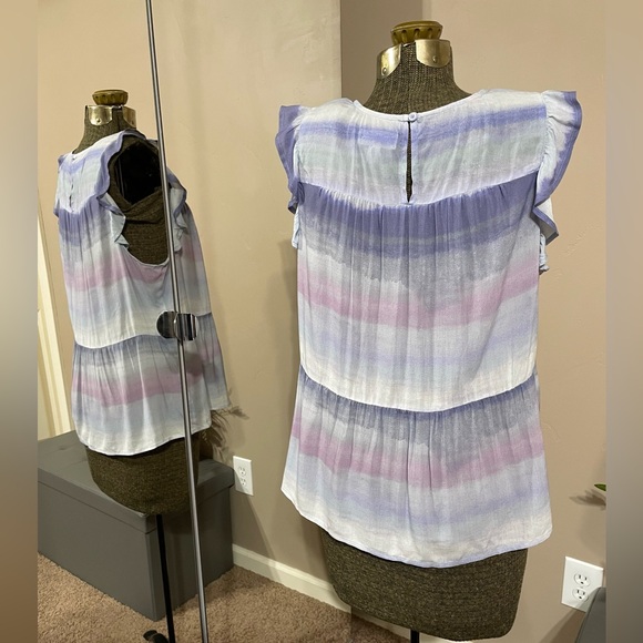 Anthropologie Cloth & Stone Blue Tie Dye Flutter Sleeve Boho Top Tiered Romantic - Picture 4 of 10